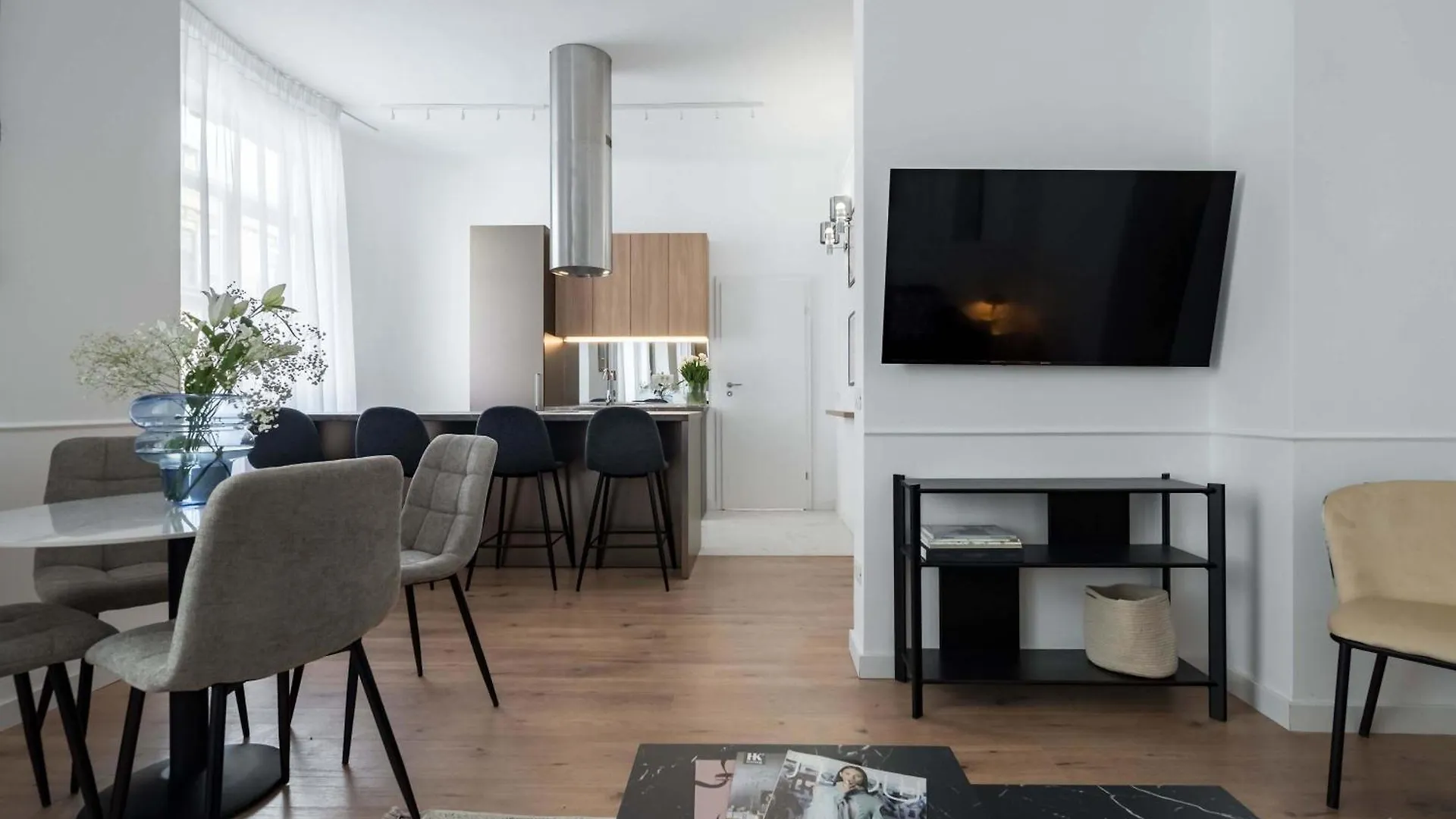 Apartmán Gorgeous & Bright 2Br Condos - Steps From Old Town Bukurešť