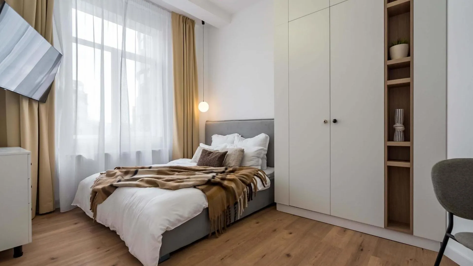 Apartmán Gorgeous & Bright 2Br Condos - Steps From Old Town Bukurešť