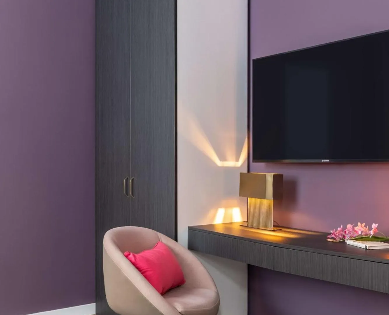 Apartment Gorgeous & Bright 2Br Condos - Steps From Old Town Bucharest Romania