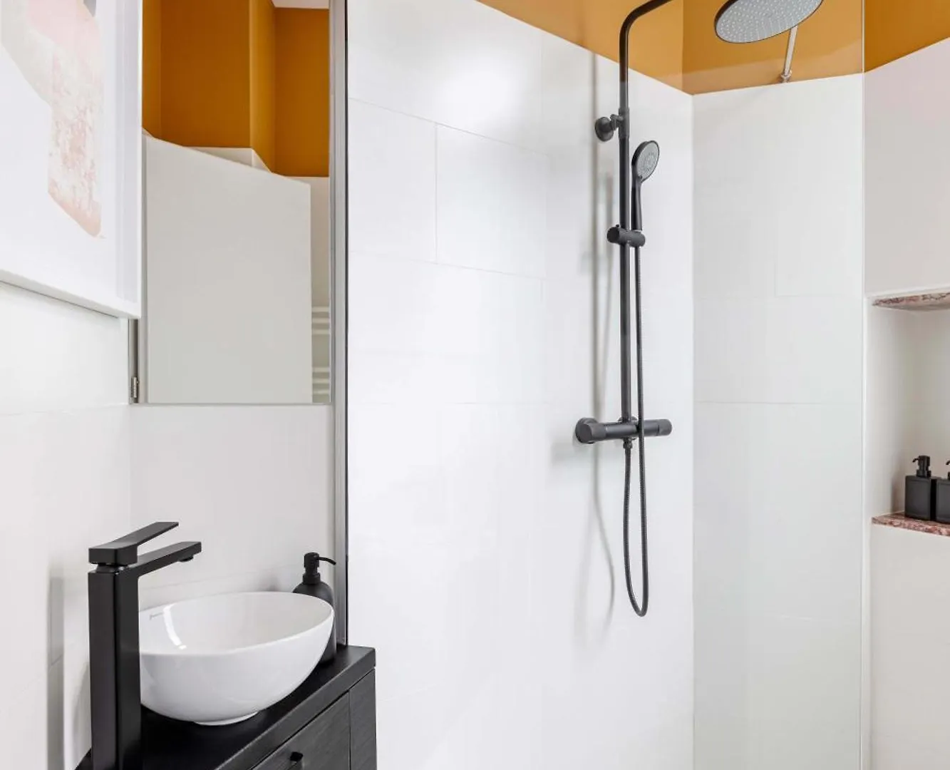 Apartment Gorgeous & Bright 2Br Condos - Steps From Old Town Bucharest Romania