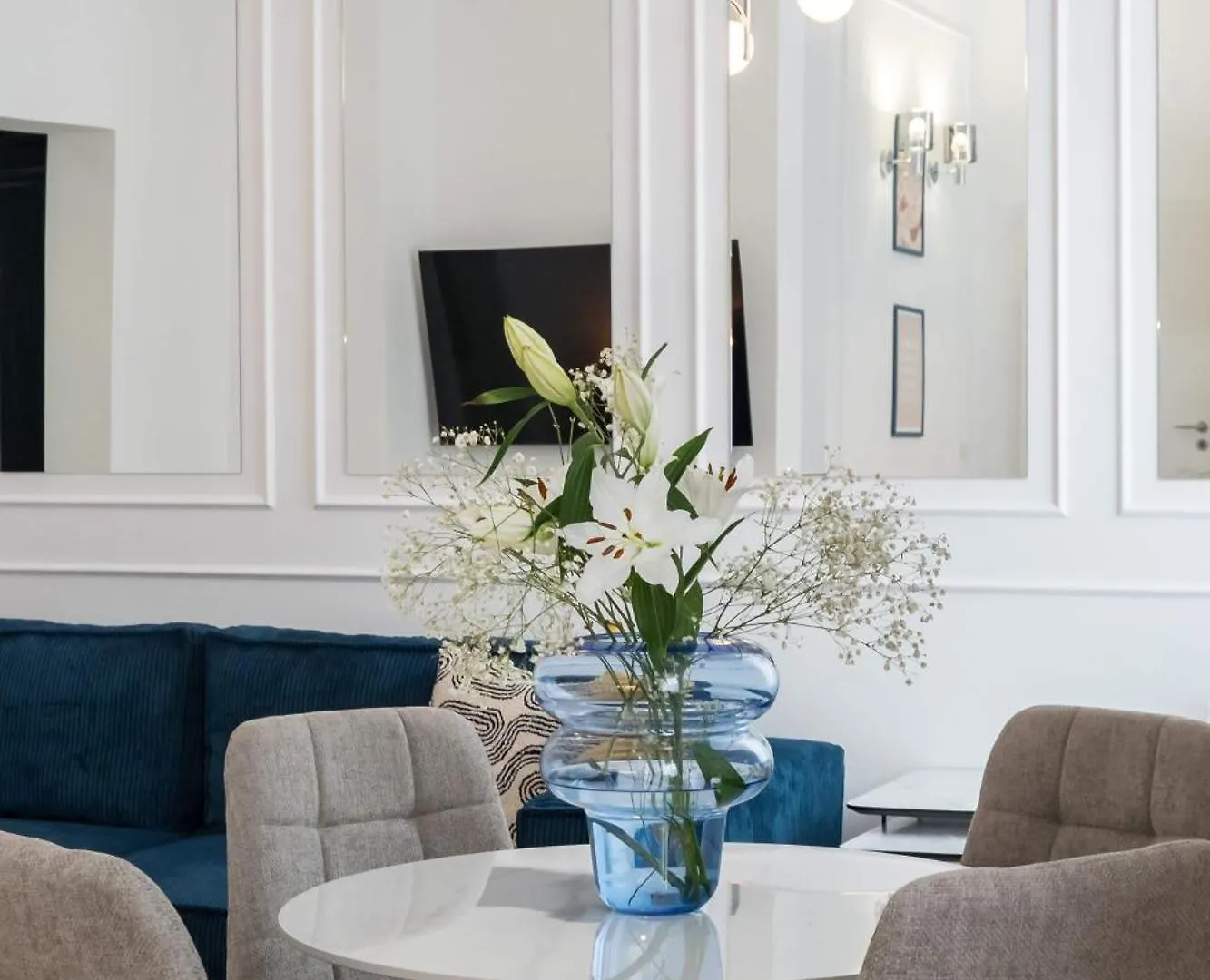 Appartamento Gorgeous & Bright 2Br Condos - Steps From Old Town Bucarest